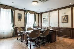 комерційна за адресою Бульварно-Кудрявська вул. (Воровського), 31