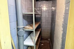 комерційна за адресою Петра Вершигори вул., 9