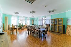 комерційна за адресою Павла Загребельного вул. (Миколи Раєвського), 5