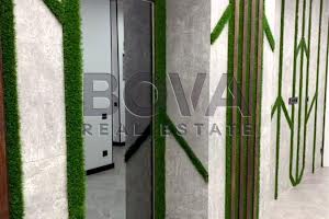 комерційна за адресою Євгена Коновальця вул. (Щорса), 44-А