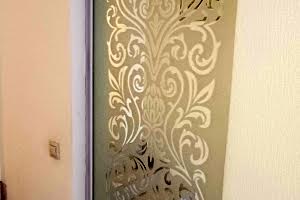 комерційна за адресою Межигірська вул., 78