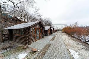 комерційна за адресою Шкільна вул., 1