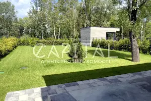 будинок за адресою Ганни Арендт вул.