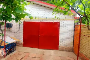 будинок за адресою 8-а Садова, 320