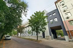 коммерческая по адресу Лондонська ул. (Пітерська), 5