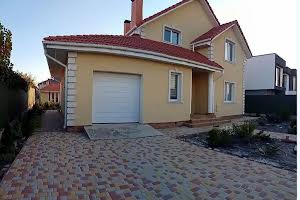 будинок за адресою Набережна вул., 10