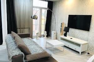 квартира за адресою Регенераторна вул., 4