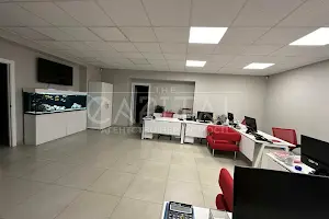комерційна за адресою Центральна вул., 1