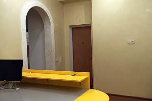 комерційна за адресою Левандовська вул. (Аніщенка), 8