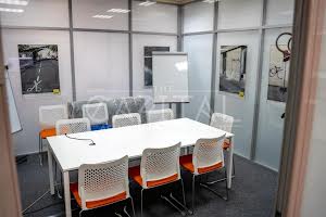 комерційна за адресою Лесі Українки бульв., 34