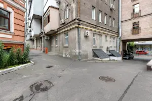 комерційна за адресою Олеся Гончара вул., 82