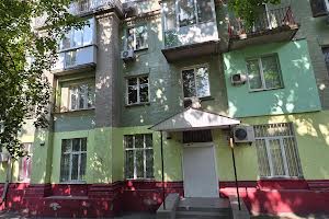 коммерческая по адресу Кловский спуск, 4