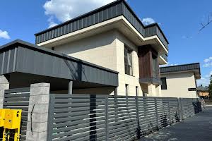 будинок за адресою Центральна вул., 25