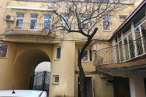 комерційна за адресою Громадянська вул., 5