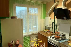 квартира за адресою Соборності вул. (Доценка), 8