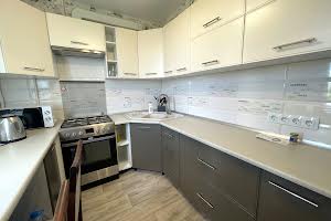 квартира за адресою Каденюка вул., 8