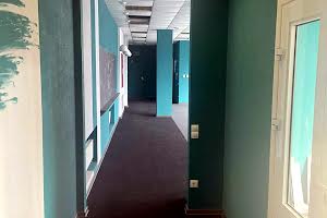 комерційна за адресою Отакара Яроша пров., 16