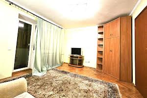 квартира за адресою Лесі, 30а