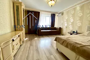 квартира за адресою Антоновича вул. (Горького), 104