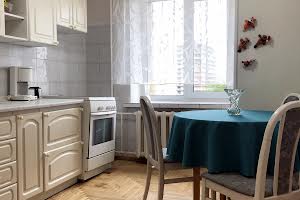 квартира за адресою Стадіонна вул., 6