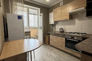 квартира за адресою Машинобудівників, 27