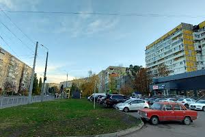 квартира за адресою пр.Героїв, 21