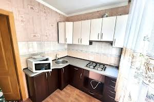 квартира за адресою Нижньоюрківська вул., 4