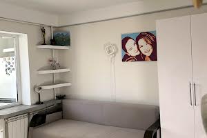 квартира за адресою Богатирська вул., 14