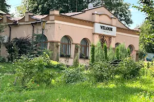 коммерческая по адресу Незалежності, 4