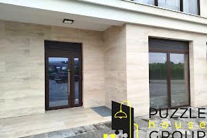 комерційна за адресою Паркова вул., 15