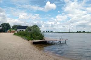 ділянка за адресою Центральна вул., 44