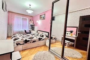квартира за адресою Василя Симоненка вул., 22