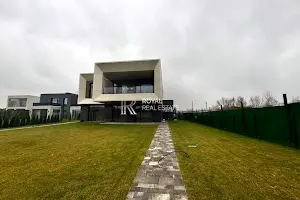 будинок за адресою с. Романків, Молодіжна