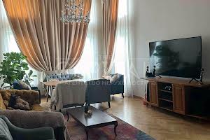 будинок за адресою Київ, Леоніда Каденюка, 8