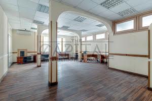 комерційна за адресою Саксаганського вул., 67