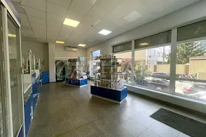 комерційна за адресою Київ, Практична вул., 2
