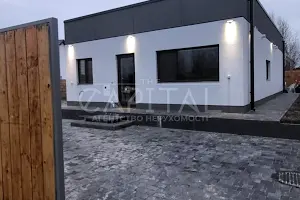 будинок за адресою Центральна вул.