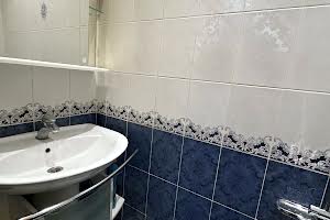 квартира за адресою Леся Курбаса вул., 7