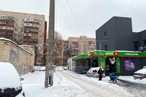 коммерческая по адресу Лукьяновская ул., 1