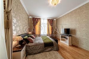 будинок за адресою Світанкова, 38