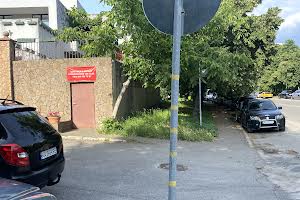 коммерческая по адресу Хотовская ул., 2