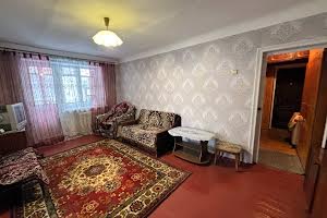 квартира по адресу Строителей ул., 27
