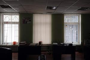 комерційна за адресою Громадянська вул., 5