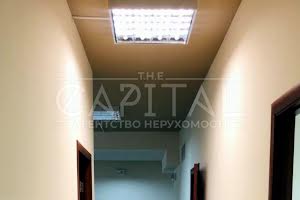 комерційна за адресою Харківське шосе, 175