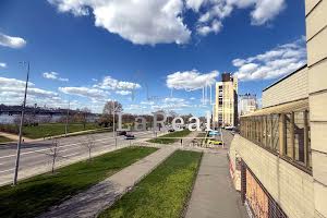 комерційна за адресою Дніпровська набережна вул., 13-Б