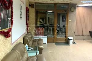 комерційна за адресою Празька вул., 31