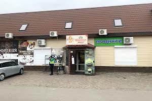 комерційна за адресою Привокзальна, 11