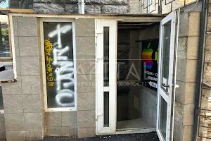 комерційна за адресою Прорізна вул., 3