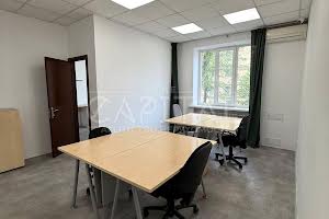 комерційна за адресою Лесі Українки бульв., 6