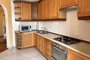 квартира за адресою Казанська вул., 18